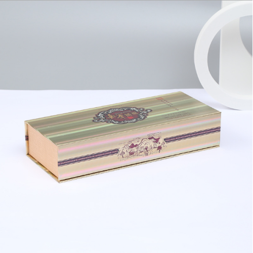 Golden Magnetic Closure Cardboard Gift Boxes Rigid Boxes