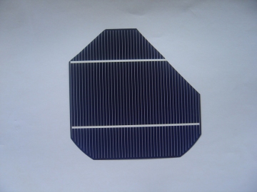 broken mono-crystalline silicon cell