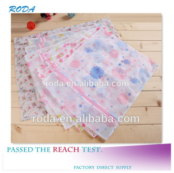 YIWU RODA 100% polyester fabric square and colorful washing bag