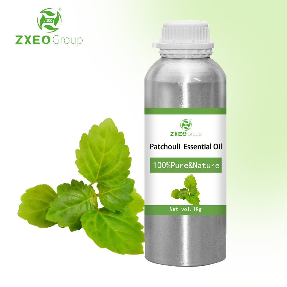 Patchouli ที่มีคุณภาพสูงน้ำมันหอมระเหยอินทรีย์ขายส่งจำนวนมาก 1 กิโลกรัมกำหนดเองน้ำมันแพทชูลี่เกรดทั้งหมดสำหรับน้ำหอมสบู่ทำ diffuser