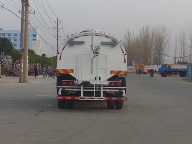 Dongfeng 4X2 8-10CBM Street Cleaning Truck