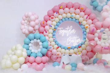 Adapted Party Car Show Rainbow Balloons