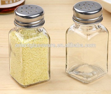 Cheap hot selling salt glass shaker