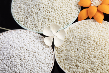 White seamless edge banding glue