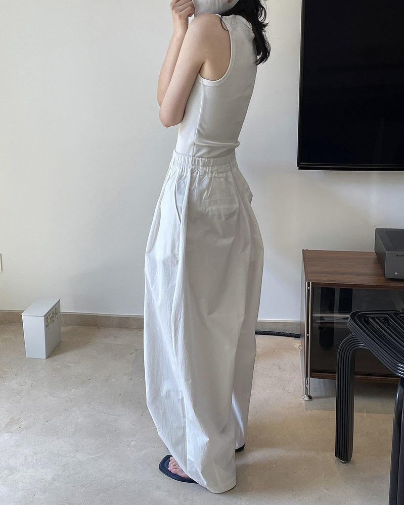 Широкие брюки шикарного минималистского силуэта в японском стиле Japanese-Style Chic Minimalist Silhouette Wide Leg Pants