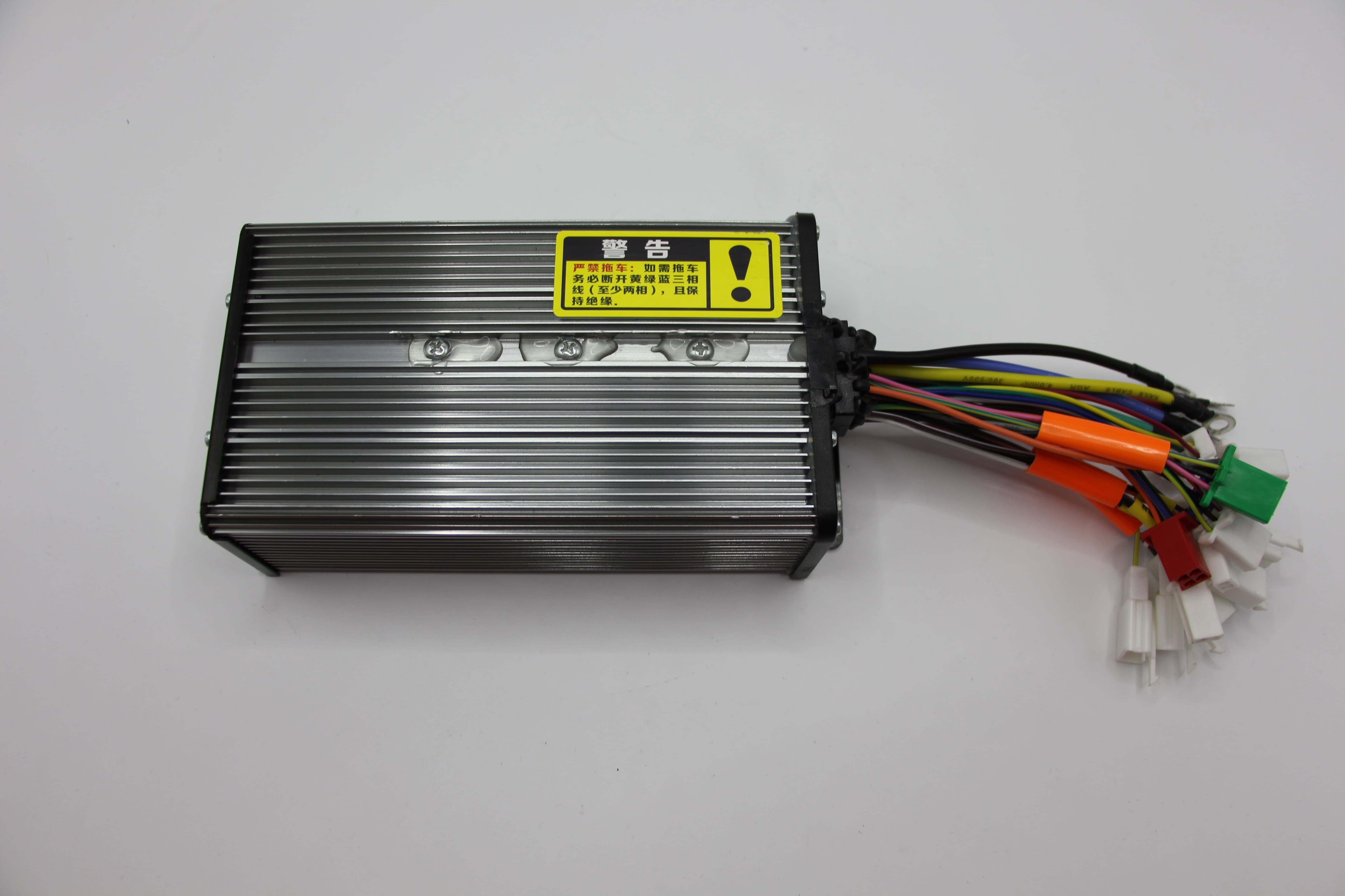 Controlador sin escobillas de 18 tubos 45A para E-Trike 18 Tube Brushless Controller 45A For E-Trike