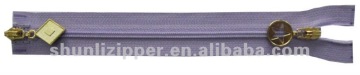 NO.3 NYLON ZIPPERS TWO WAY OPEN END INJECTED
