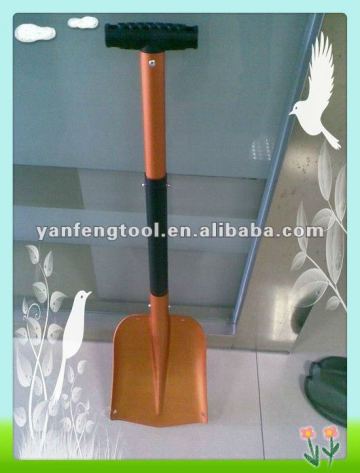 Telescopic snow shovel