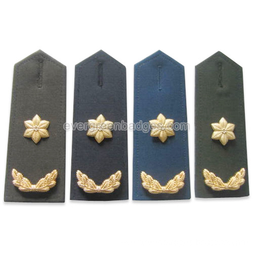 Epaulettes 1