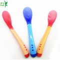 Thực phẩm Grade Silicone bé mềm Spoon cho trẻ sơ sinh