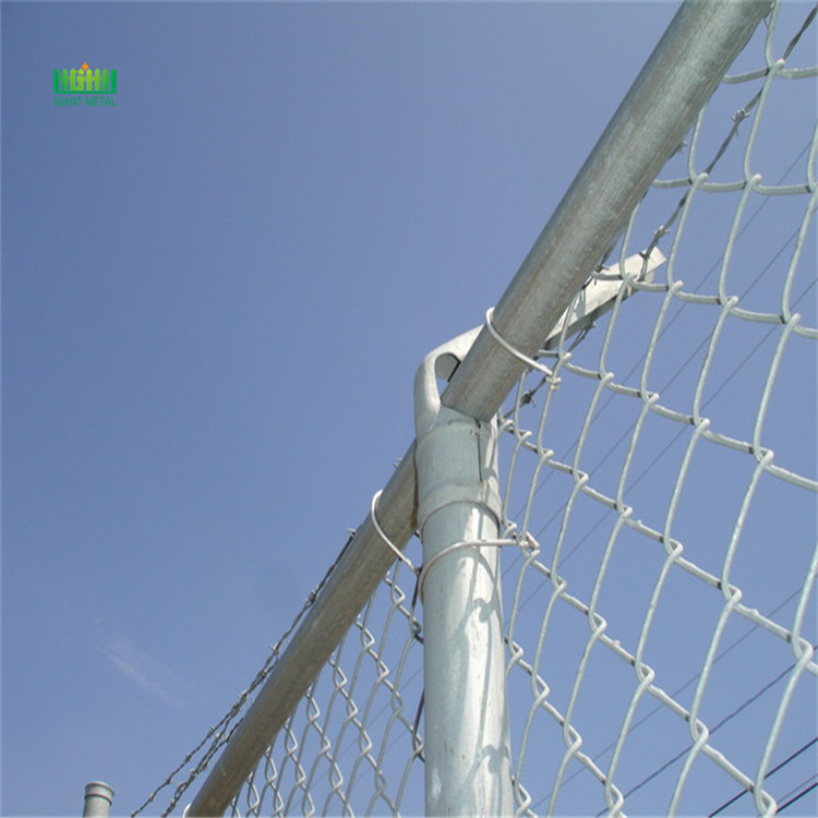 Diamond mesh fences installation