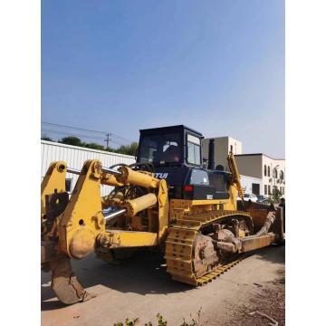 Digunakan Shantui Bulldozer SD32 dengan ripper belakang