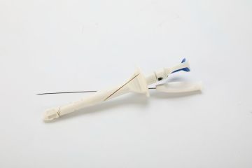 Disposable minimally invasive fascial closure device