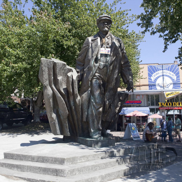 Hot Casting Garden Outdoor Decorative Human Sculpture Life Size Bronze Lenin Statue