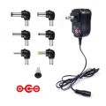 Adaptador de corriente universal de voltaje múltiple DC de 12W CA