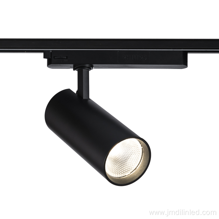 Anti glare flicker free track light