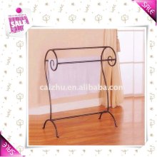 Metal bath towel shelf