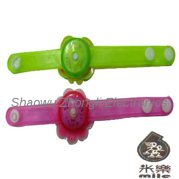 flash plastic bracelet toy