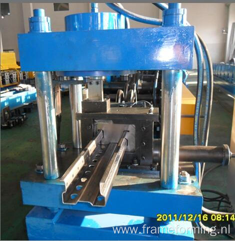 Storage shelf upright pillar roll forming machine