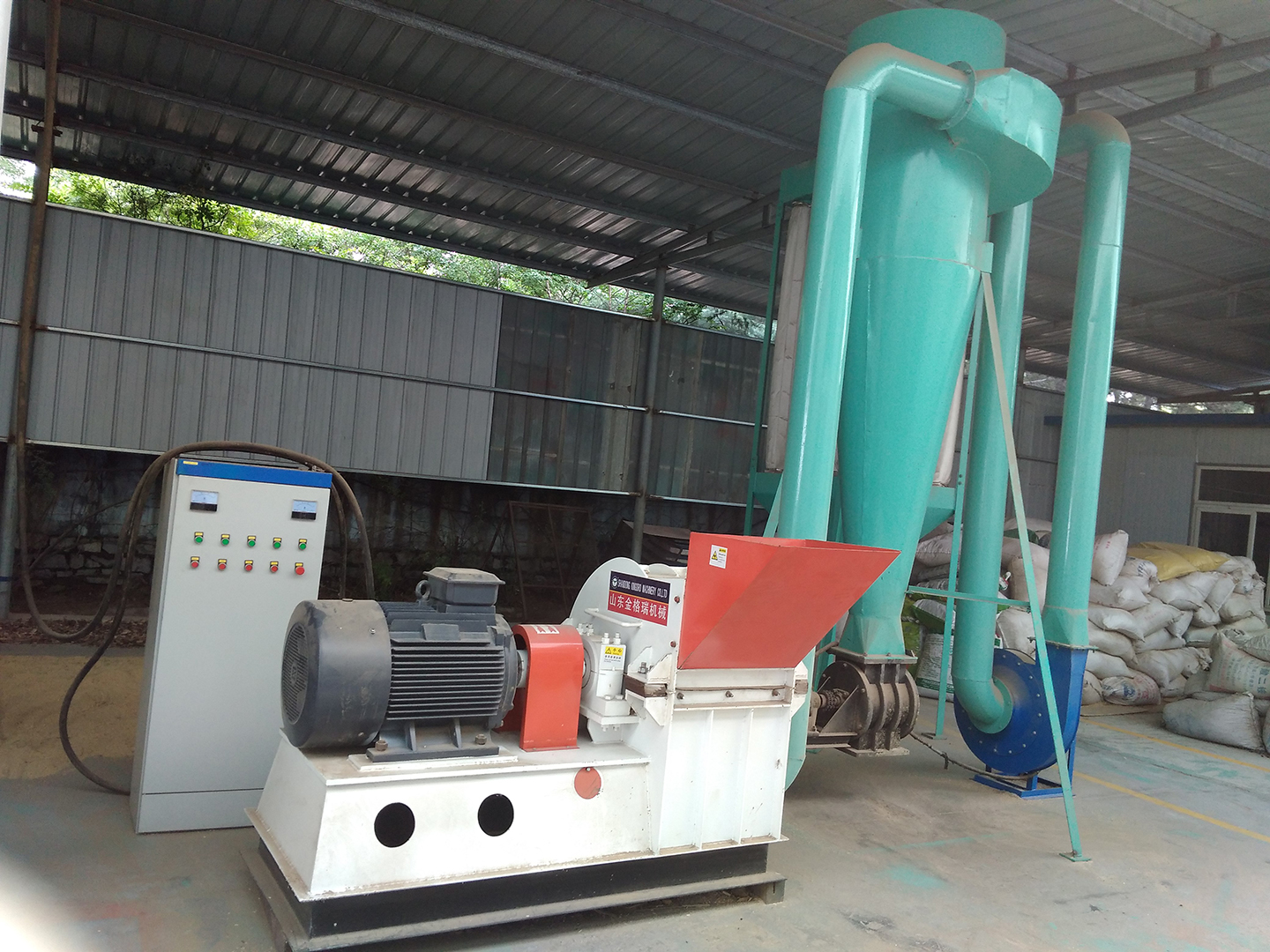 wood hammer mill