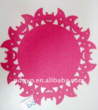 felt laster cut placemat for Easter