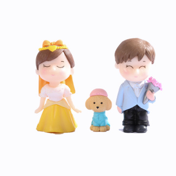 Chinese Style Wedding Groom and Bride 3D Doll Figures - Miniature Couple Ornament for Decor