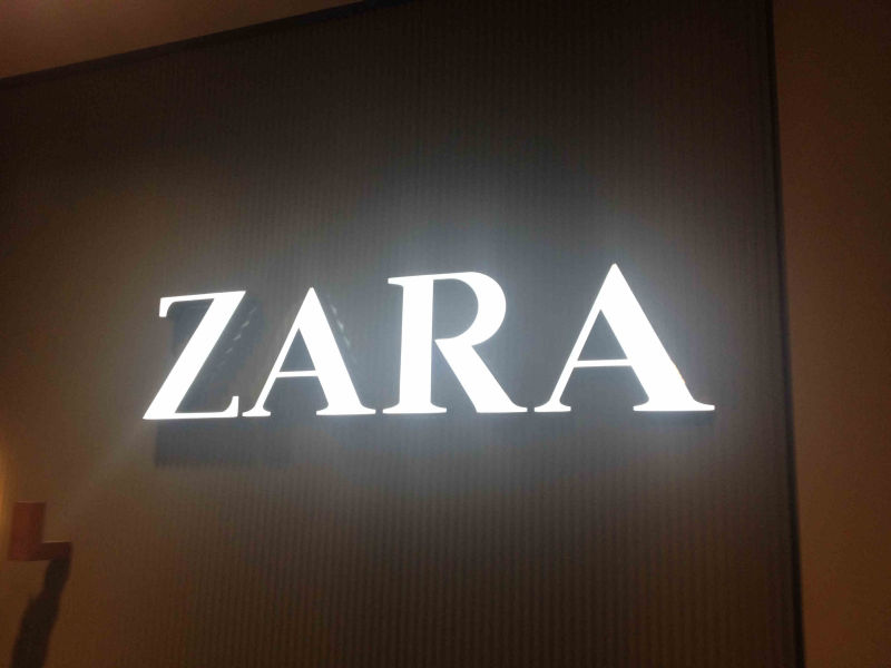 Zara Sign