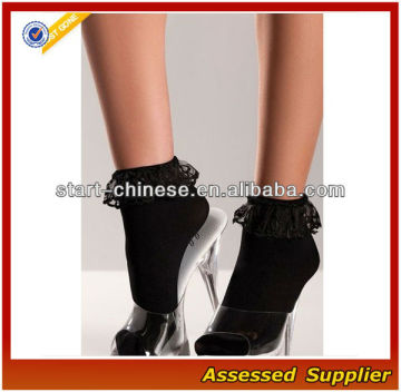 NYLON ANKLE SOCKS WITH EMBROIDERED FRILL/ LACE NYLON ANKLE SOCKS