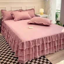 Wholesale Queen Size Bed Sheets, Lace Design Bed Skirts & Bed Sets for Spring and Summer