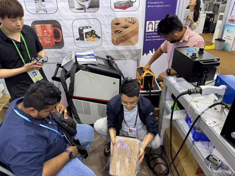 Chuke Intelligent Machinery Equipment has received orders from many countries and has become the focus of the Canton Fair, demonstrating the strength of China's smart manufacturing!