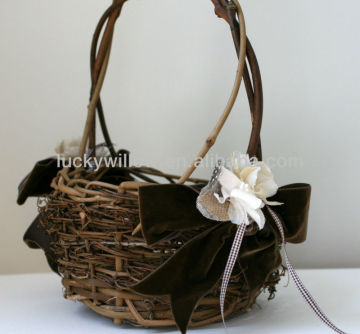 Latest rustic unpeeled wedding wicker flower basket/ wedding card basket/wedding gift/wedding decoration basket/gril basket