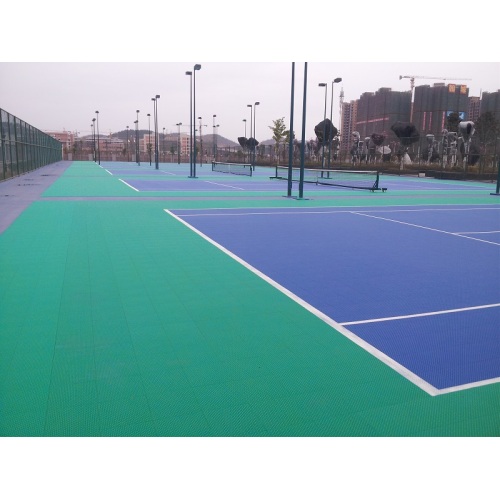 Tuiles modulaires pour terrains de tennis en plein air pour sports de tennis