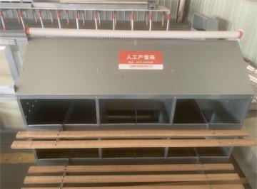 Manual poultry egg collection box