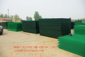 PVC COATED WELDED WIRE MESH PANELS WITH PALLETS