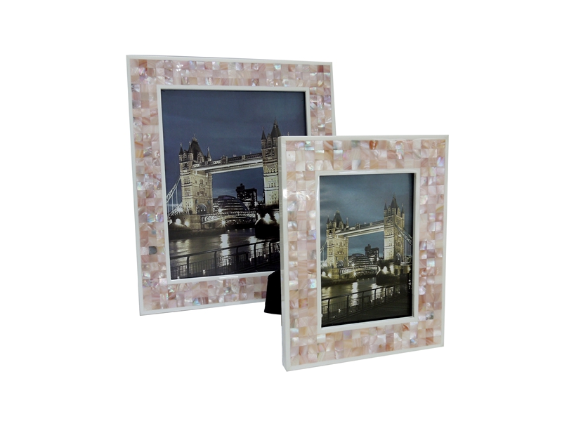 pink shell photo frame