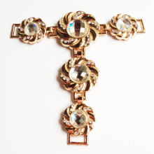 Fashion T-Shaped Sandal Chain with Five Flowers Embellished