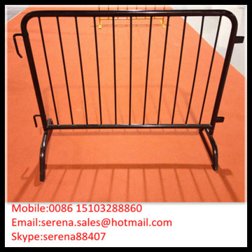 2014 hot sale portable safety metal road barrier