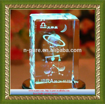 fashion 3d Engraving libra Crystal cube with light base