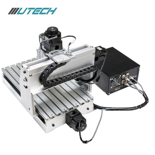 Porta del sistema di controllo Mach 3 che fa il router di cnc