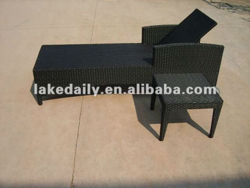 crossweave chaise lounge and table