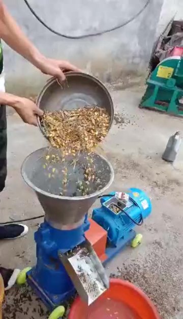 small pellet machine animal feed cattle/chicken/dog/pig/feed pellet making machine