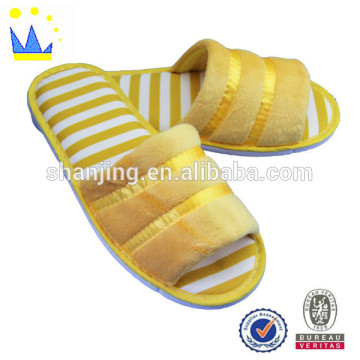 Custom washable luxurious gift slipper yellow fleece home slipper