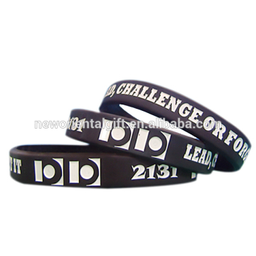 custom text and logo silicone wristband