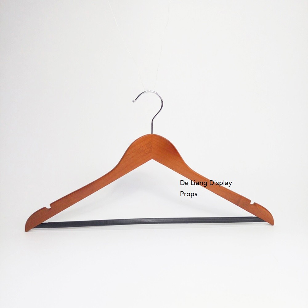 DL939 Hot Cheapest price thin wooden hanger hotel hanger with round bar and rubber strip rubber coating suits hanger with pants