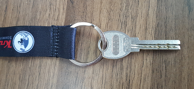 DETAIL carabiner key holder