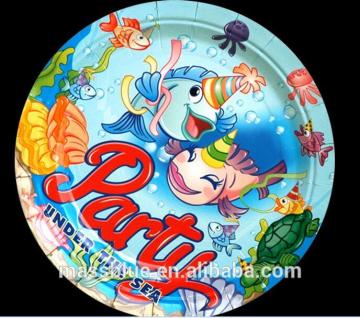Paper plate with party under the sea