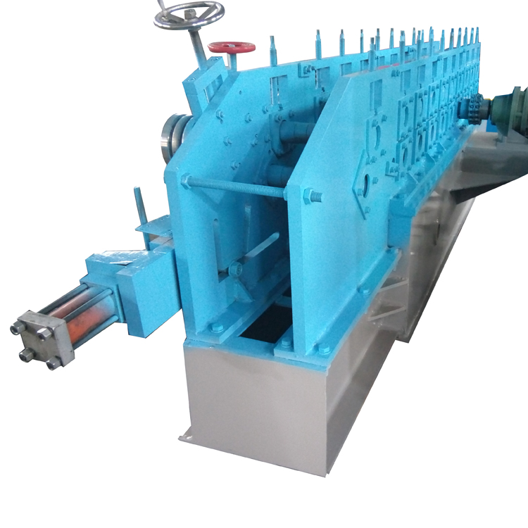 China Manufactures Pipe Production Line Wheel Rim Gi Ppgi Ceiling Channel Roll Forming Machine In