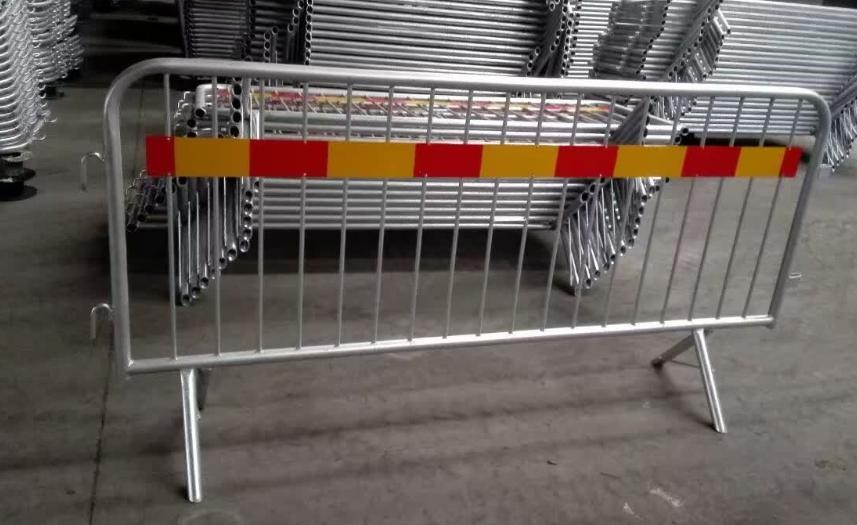 crowd control barrier