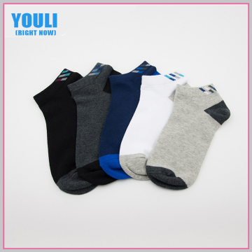 customized nice designed sports cotton socks mens sports ankle socks