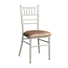 Comfortable Outdoor Event Chairs: Chiavari Chairs with Cushions